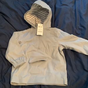 Grey pullover jacket